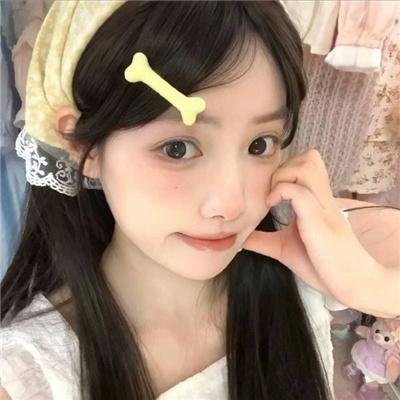 青青河畔草